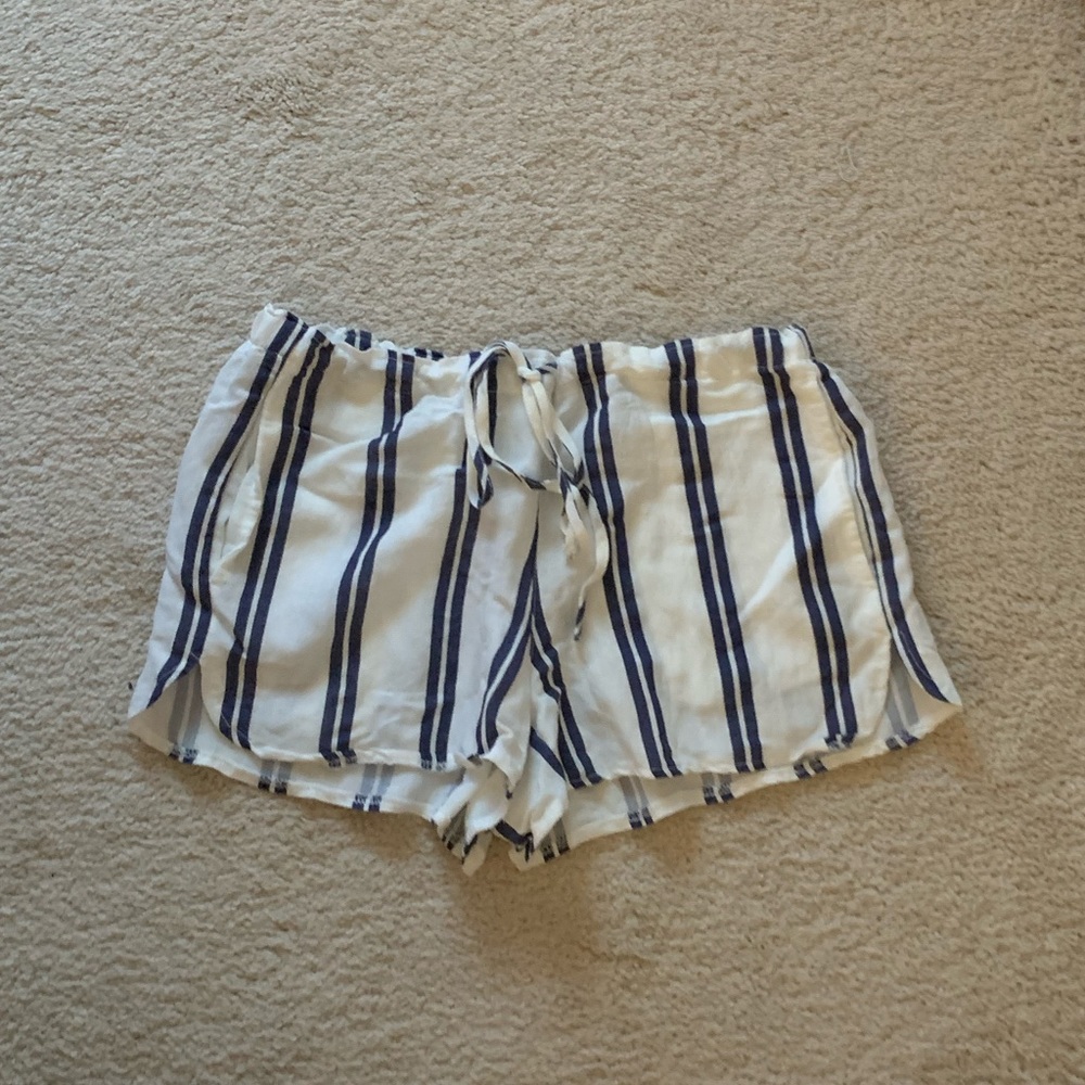 Shorts - Picture 2 of 2